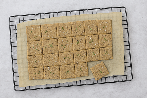 Glutenvrije boekweitcrackers met rozemarijn en zeezout.png